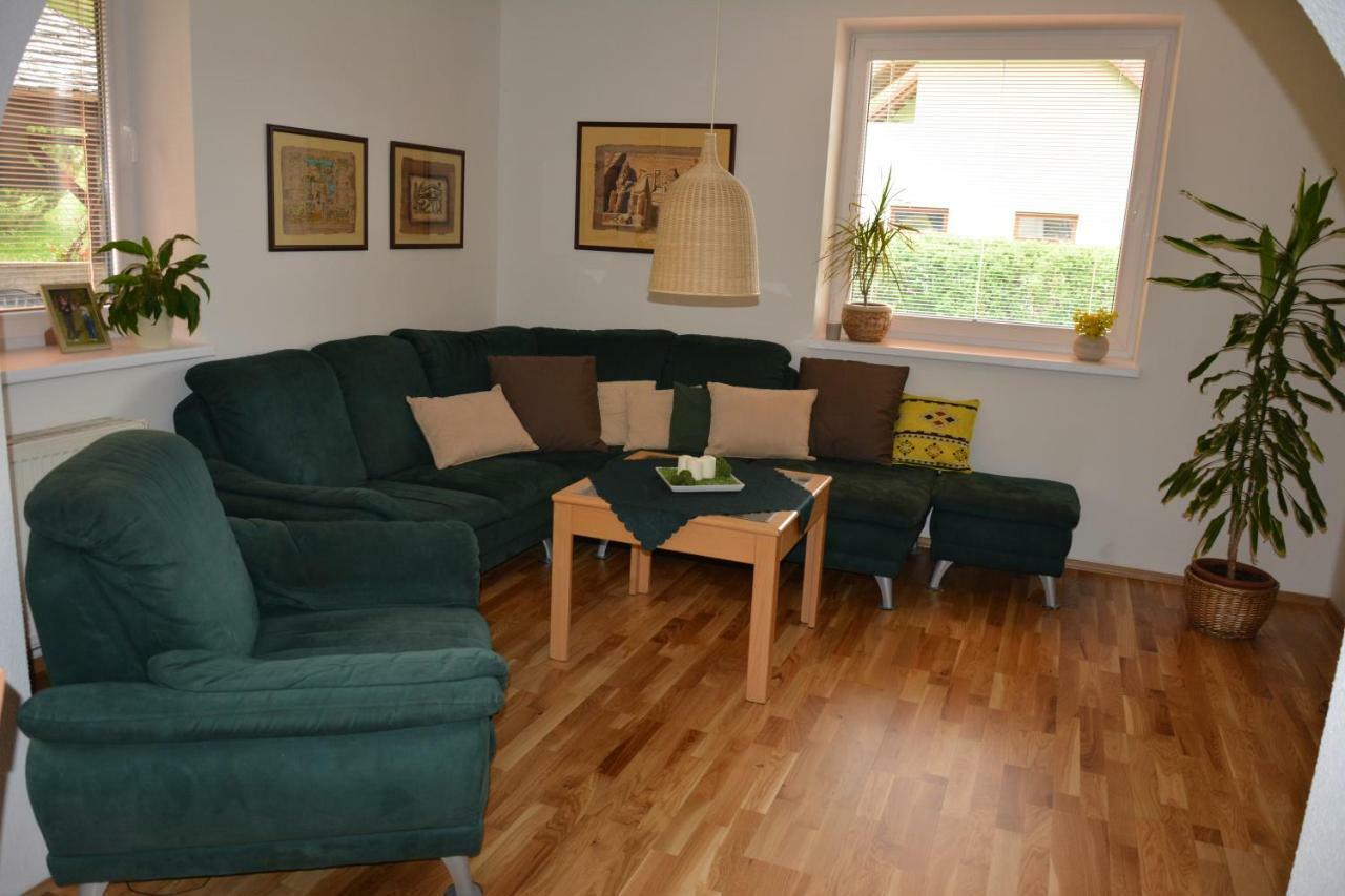 Ubytovani Pod Cimburkem Mestecko Trnavka Экстерьер фото